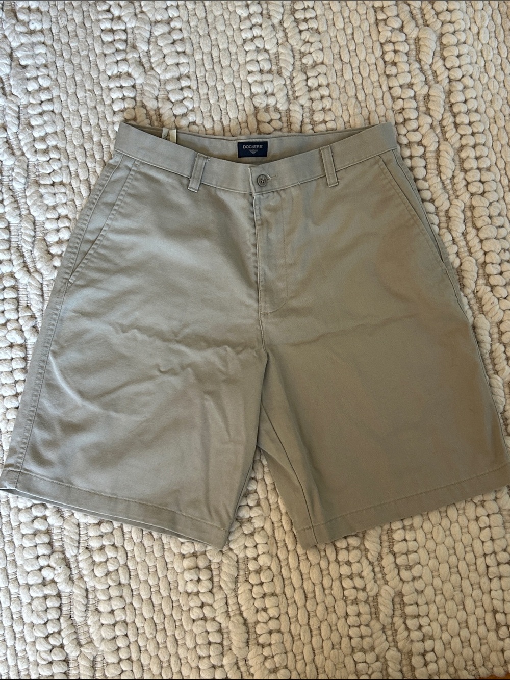 Dockers Men's Beige Shorts, 32 Waist